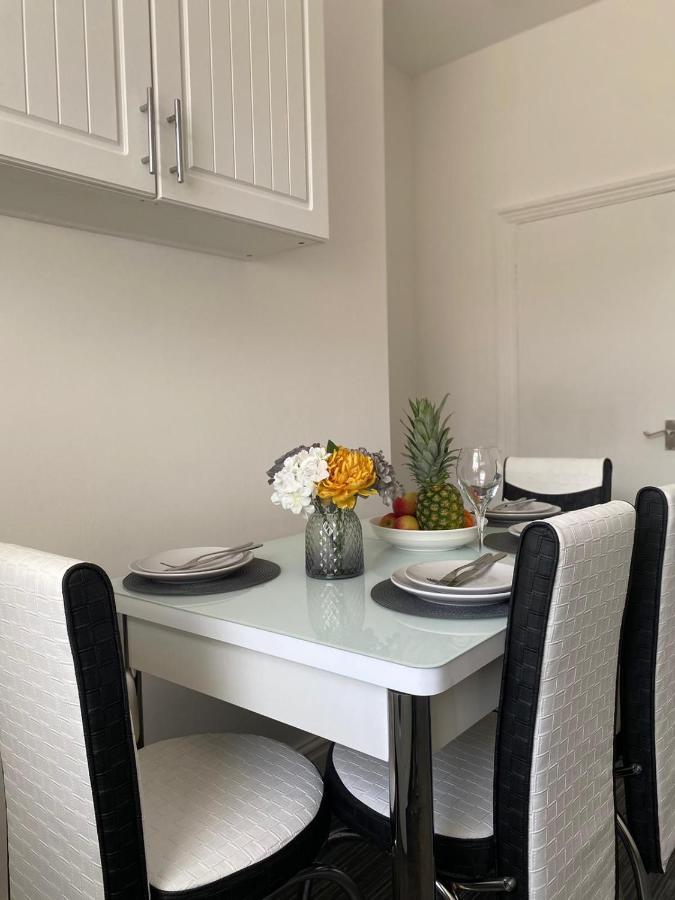 Cosy Cheerful 2 Bedrooms Near Piccadilly, Etihad Stadium Sleeps Up To 5 Manchester Luaran gambar
